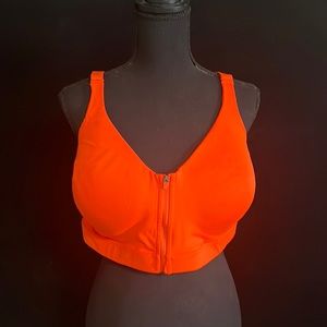 38DD Old Navy High support power soft sports bra